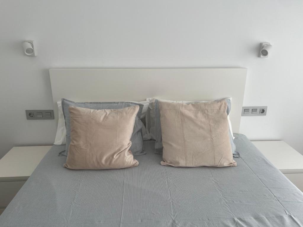 Malagueta 1 Linea De Playa Apartment Malaga Bagian luar foto