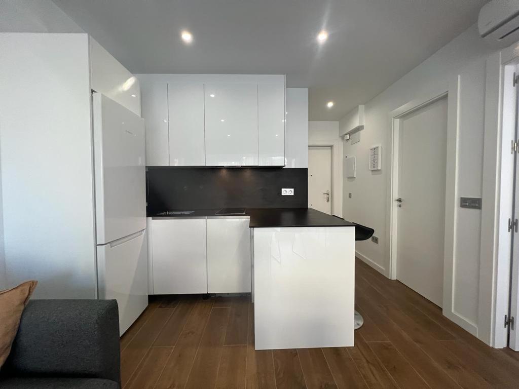 Malagueta 1 Linea De Playa Apartment Malaga Bagian luar foto